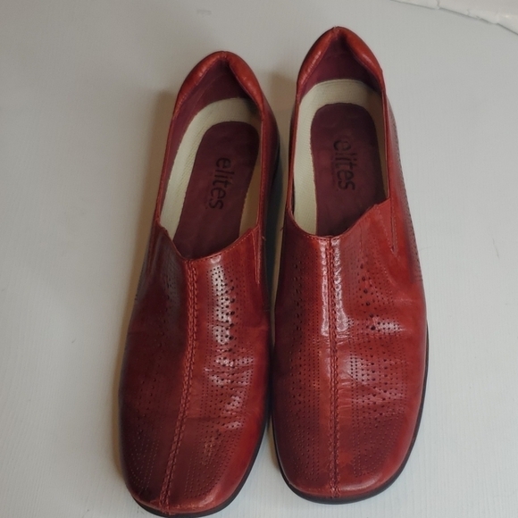 Walking Cradles Elites Red Leather Loafers Narrow 7 - Picture 2 of 14